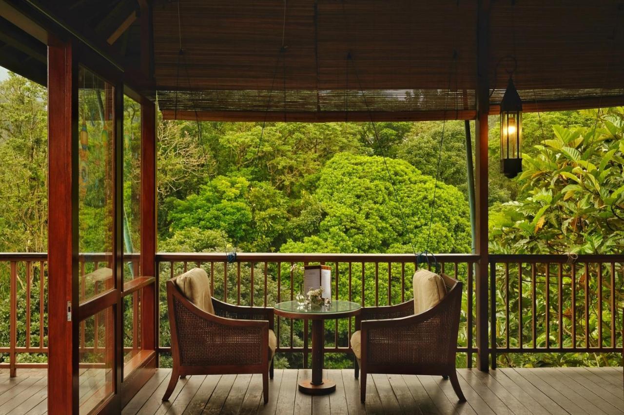 The Grand Hill Resort-Hotel Puncak Esterno foto